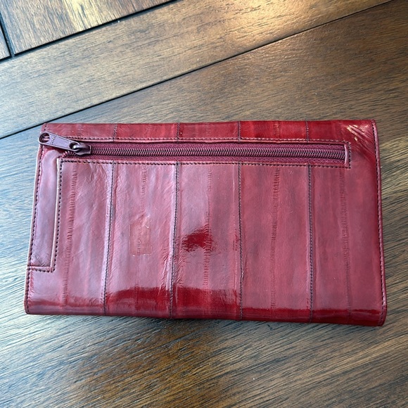 Vintage Eel Skin Wallet Burgundy/Red, excellent condition. - Picture 2 of 8